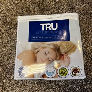 California King Tru Lite Bedding Premium Mattress Protector